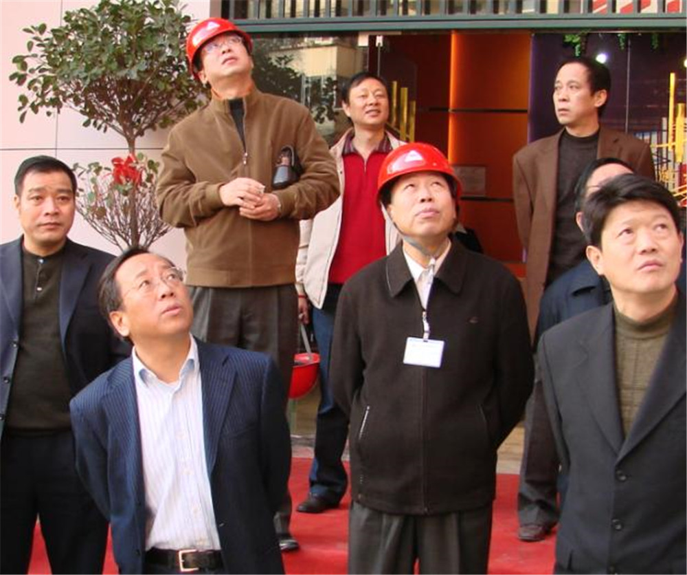 14时任湖北省建设厅厅长杨晓波旅行57365z线路检测中心雅荷大厦